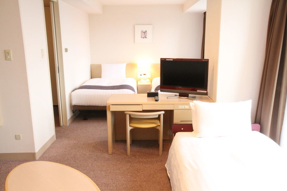 Mercure Yokosuka Exterior photo